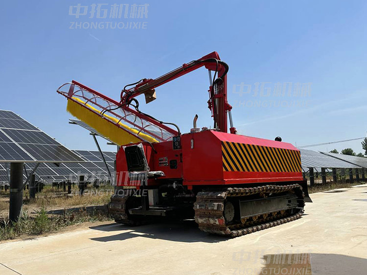 履帶光伏清洗機 (6).jpg